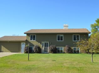 3623 Rolling Meadow Dr, Aberdeen, SD 57401
