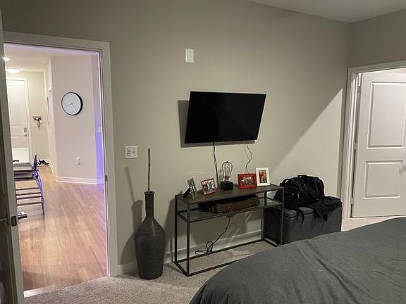 3rd image of 5721 Billet St #203