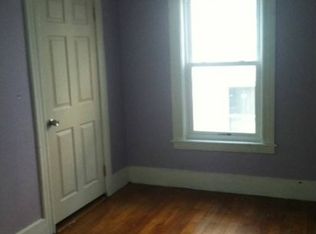 2 Freeland St, Worcester, MA 01603