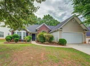 2791 Hillvale Cove Dr, Lithonia, GA 30058
