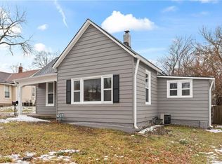 1032 6th Ave, Leavenworth, KS 66048