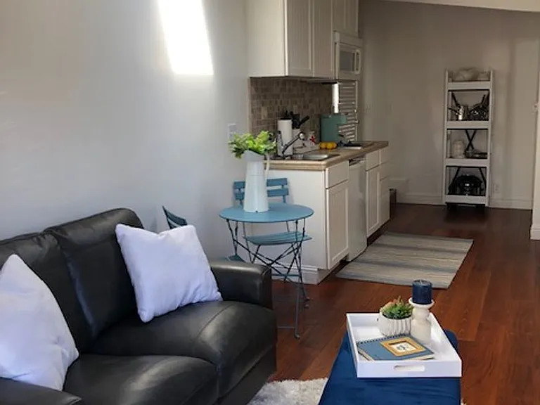 457 Clubhouse Dr — Photo 3