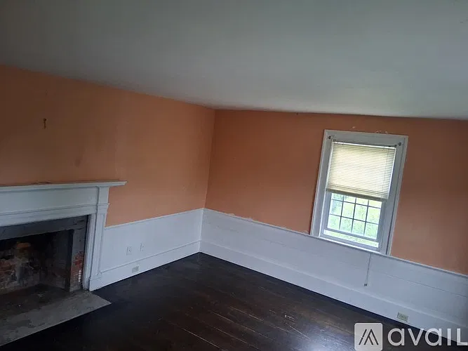 5 bed, 6465 sqft, $750 — Photo 2
