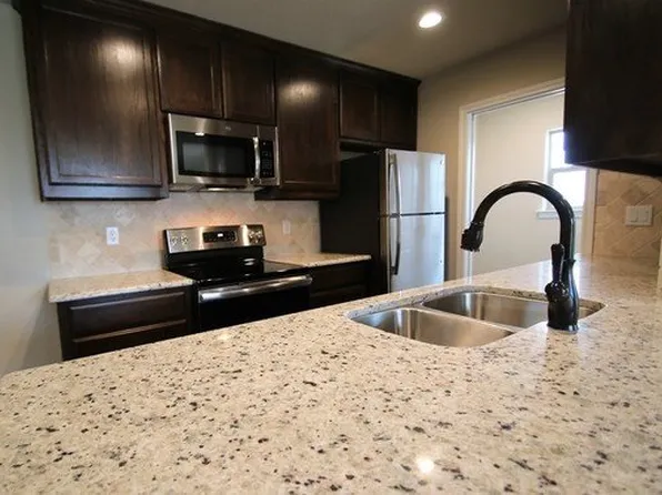 142-144 Crossbow Ct., 142-144 Crossbow Ct, Weatherford, TX 76088