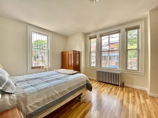 4th image of 33-02 24th Ave #1