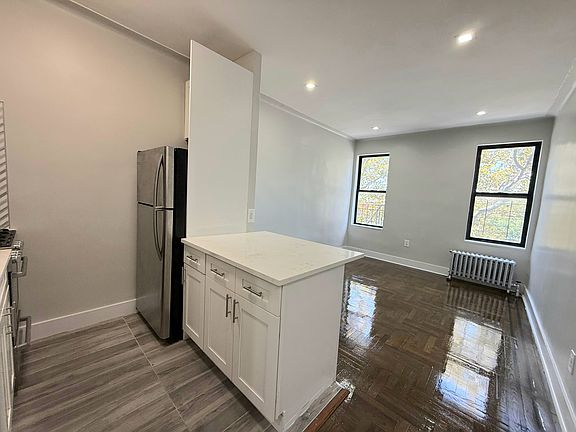 3rd image of 2075 E 16th St #4M
