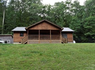 150 Suspense Dr, Burnsville, NC 28714