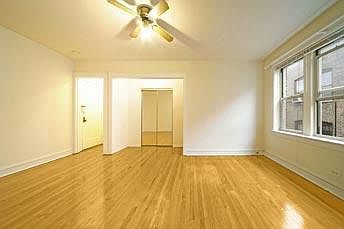 1st image of 4615 N Lincoln Ave APT 204
