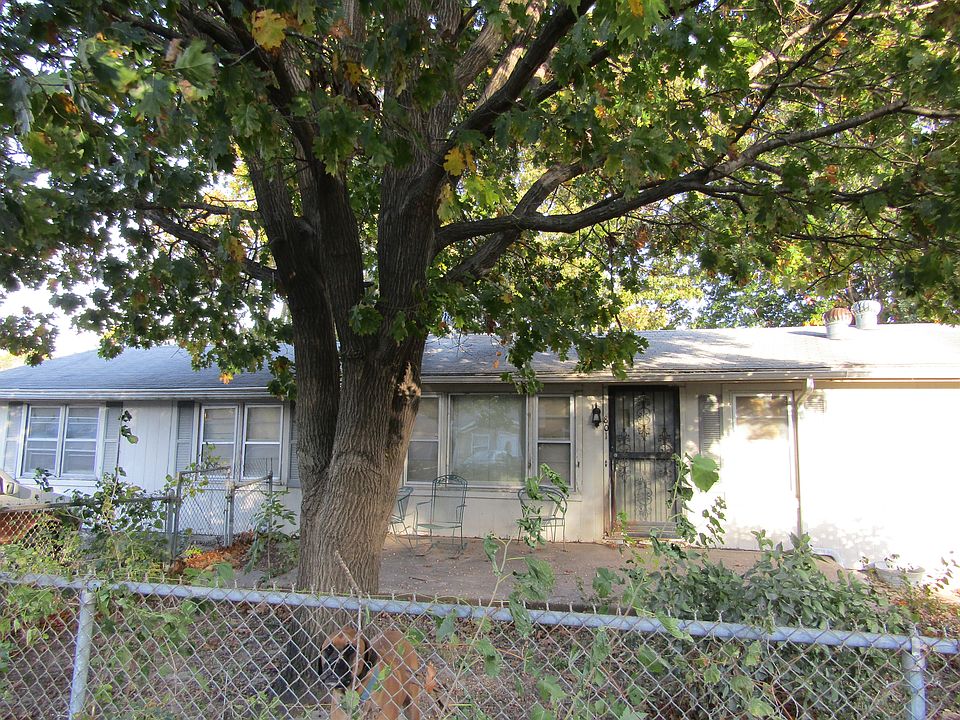 1st image of 801 Newton St