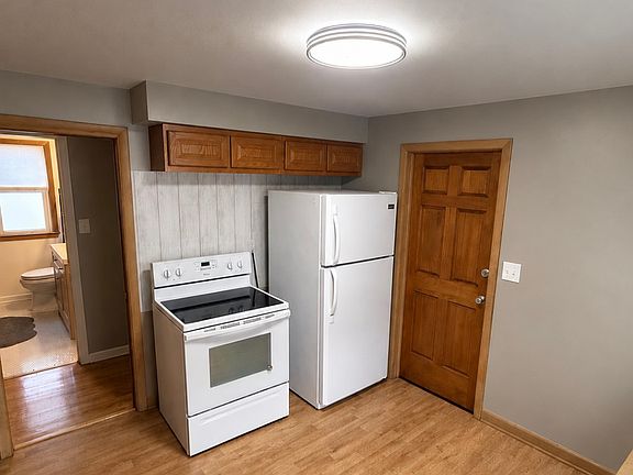 2nd image of 527 S 74th St #529