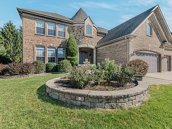3rd image of 151 Michigan Dr