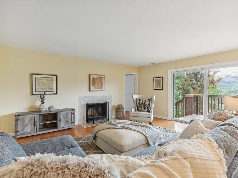 17474 Lakeview Dr — Photo 22