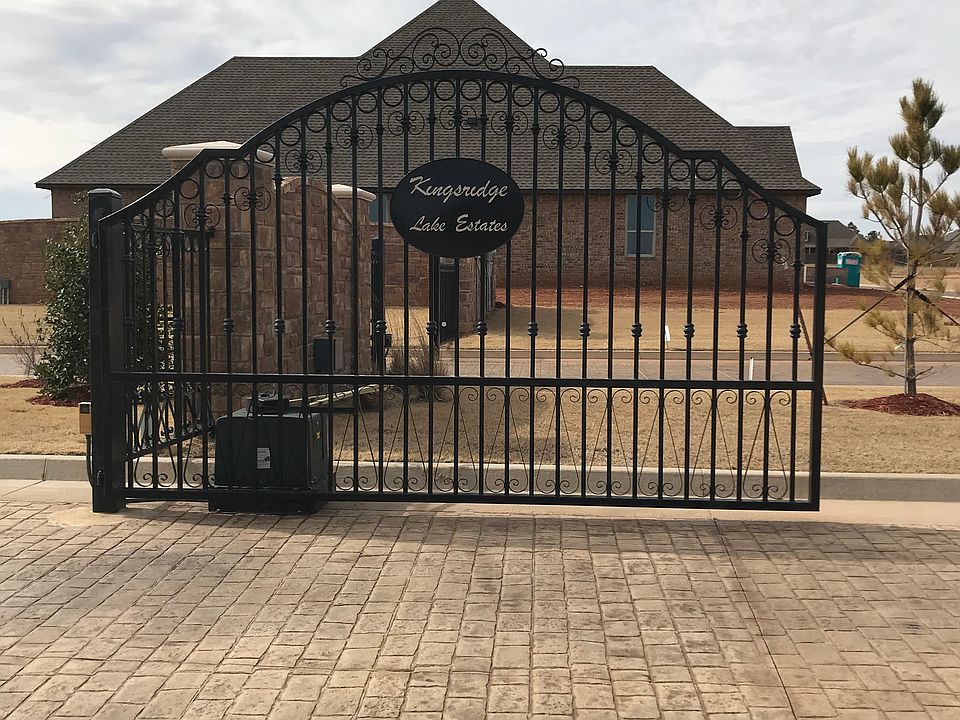 1st image of 2500 Kingdom Ln