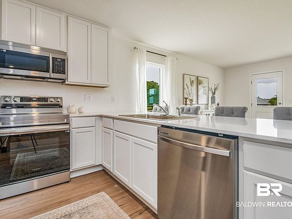 3rd image of 18147 Rye Dr