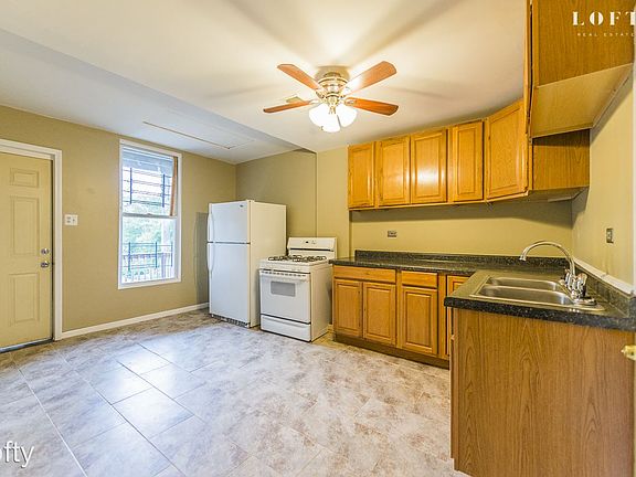 3rd image of 4911 S Wabash Ave #2