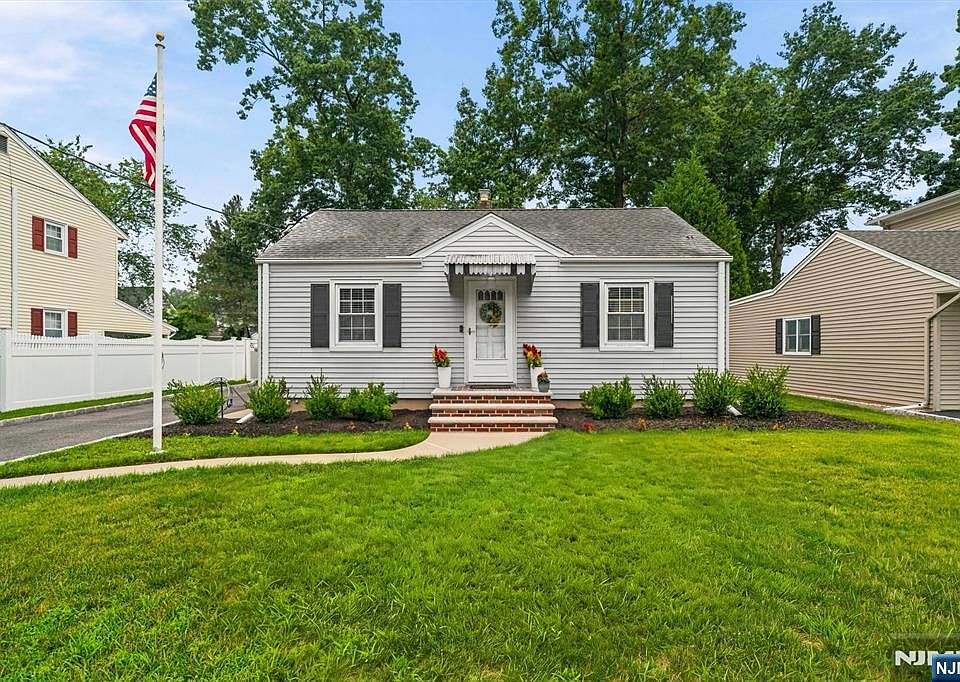 1st image of 723 Wilson Ct