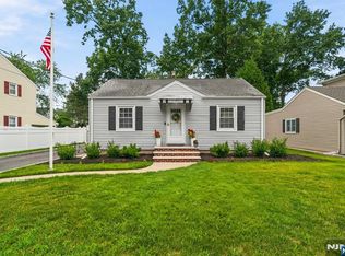 723 Wilson Ct, River Vale, NJ 07675