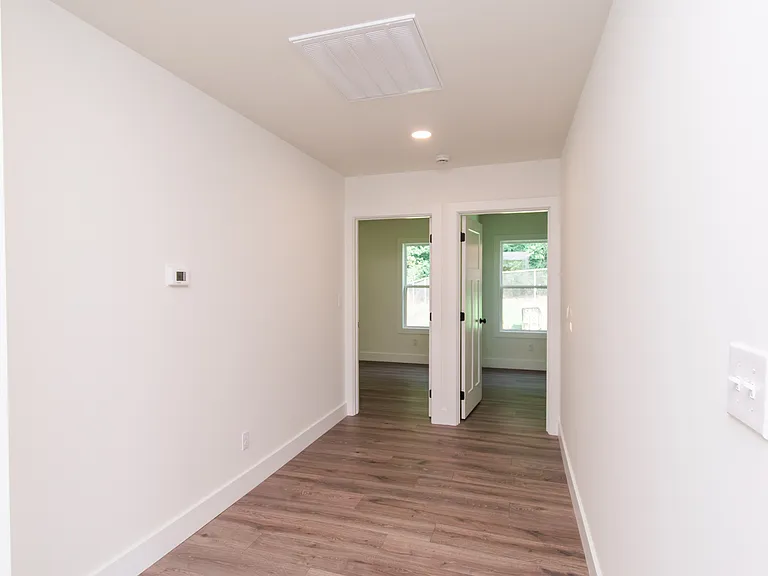 118 Hamilton Rd — Photo 17