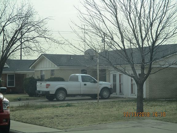 2nd image of 118 S Dewberry Dr