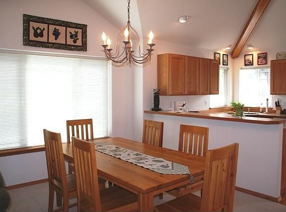 5th image of 950 Golden Pheasant Dr