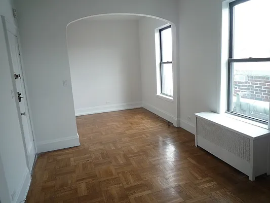 Rented by Raz Realty | media 10