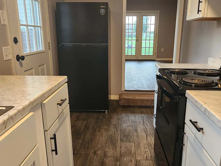 20614 Lawrence 2210 #B — Photo 11