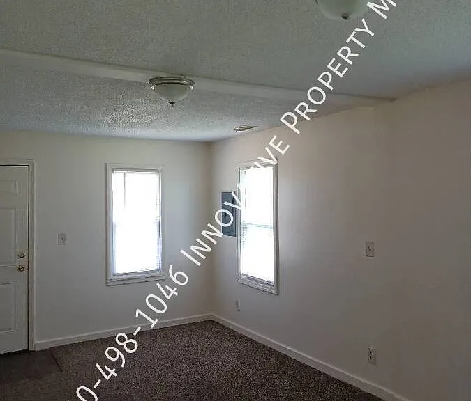 2266 Donovan St — Photo 6