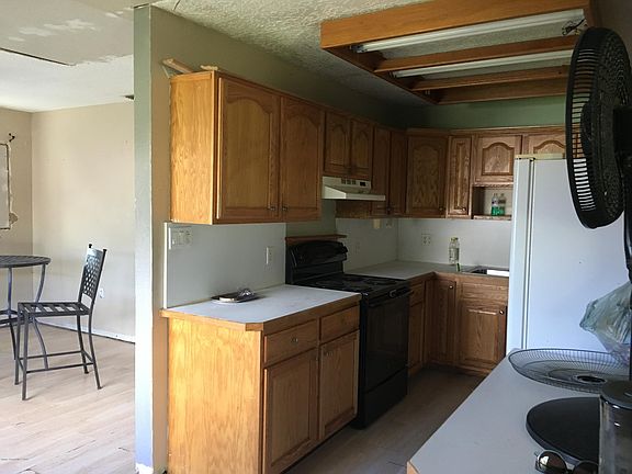 2nd image of 413 Washington Ave