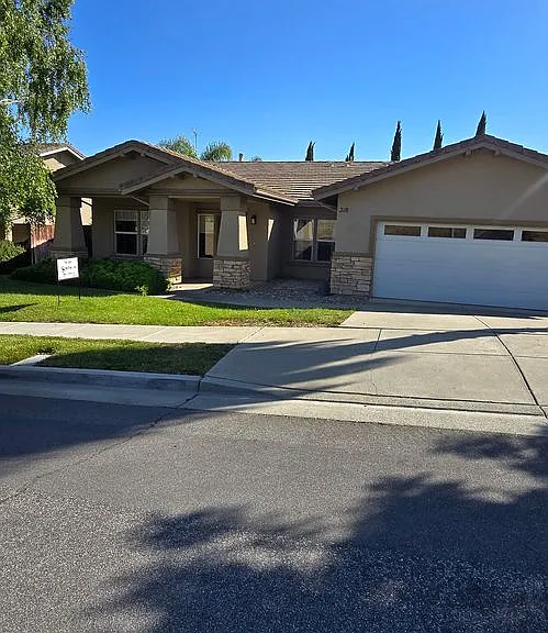 218 Red River Dr — Photo 4
