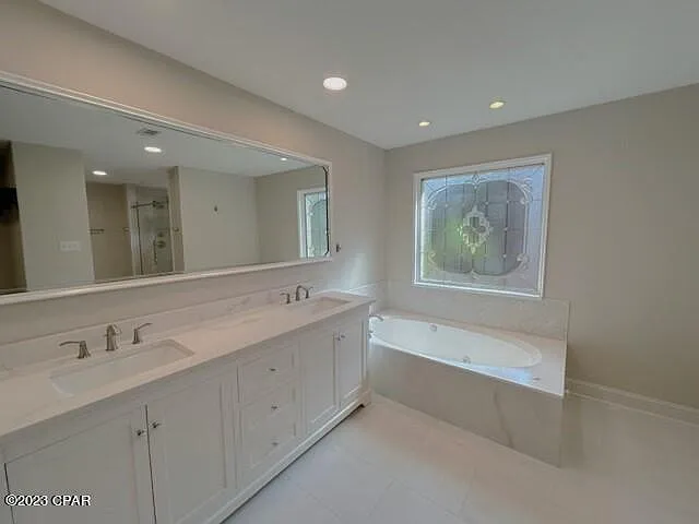 1415 Baytowne Cir E — Photo 9