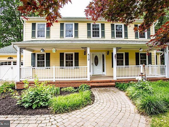 4th image of 413 Collingwood Dr