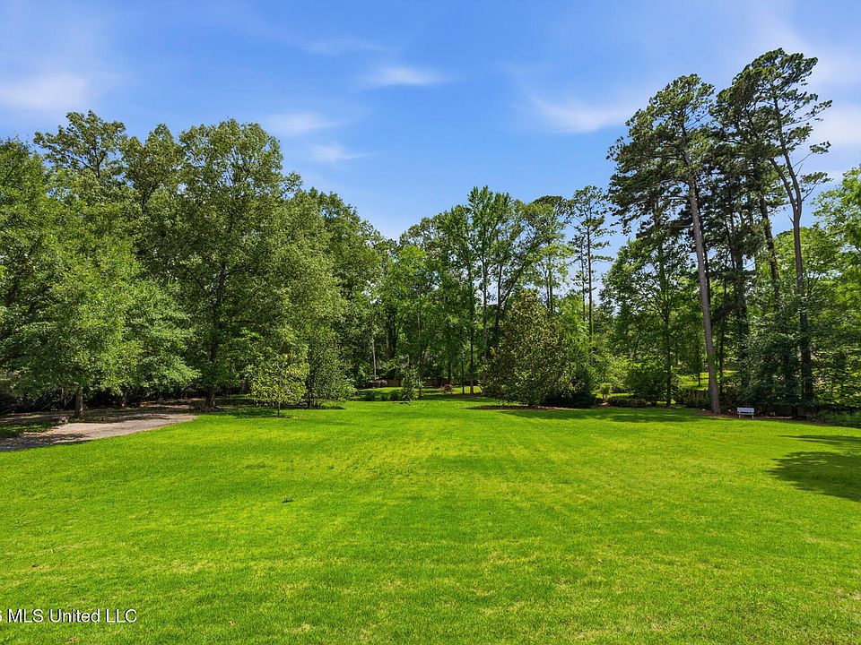67th image of 147 Chantilly Dr