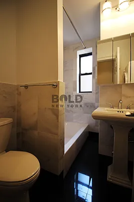Rented by Bold New York | media 22