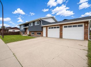 157 Calder Rd SE, Medicine Hat, AB T1B 3L6