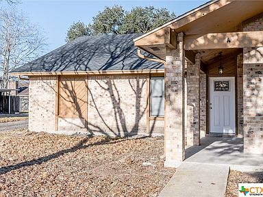 707 Rosewood Dr #A & B, Victoria, TX 77901 | Zillow