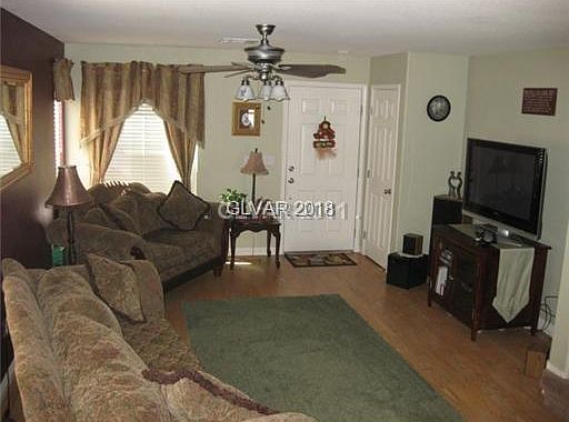 3rd image of 10425 Chandra Ave