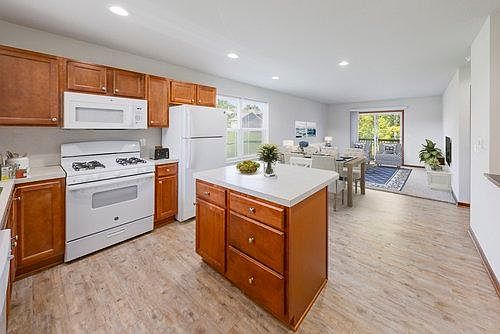 1st image of 4219 E Valley Dr