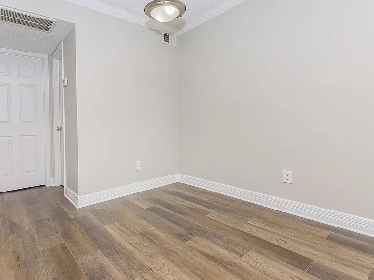 Villas At Braeburn — Photo 10