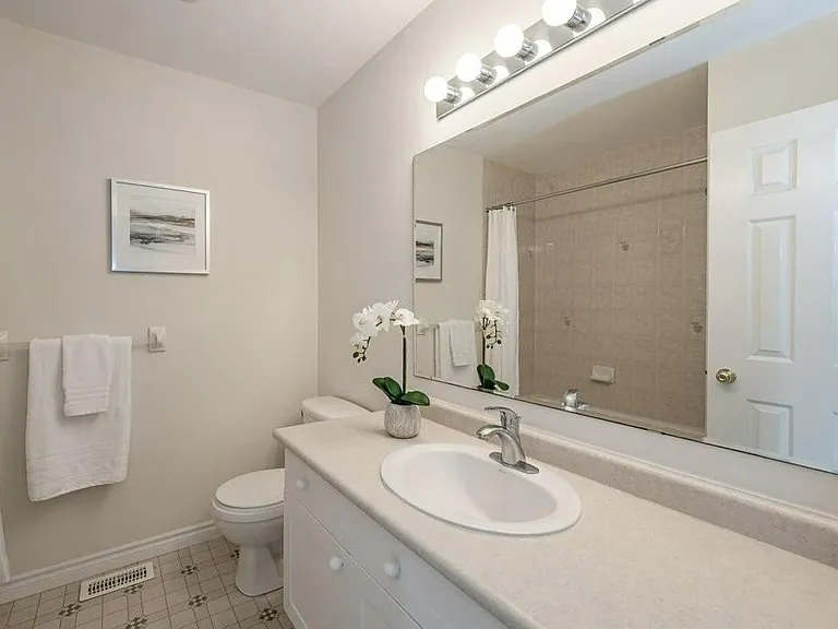 735 Karlsfeld Rd — Photo 31