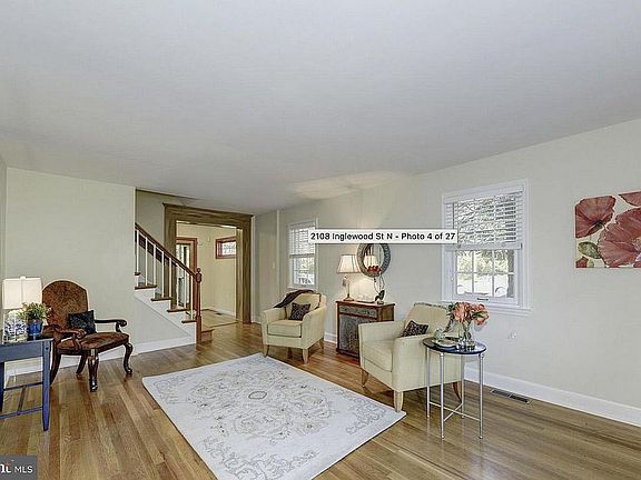 4th image of 2108 N Inglewood St