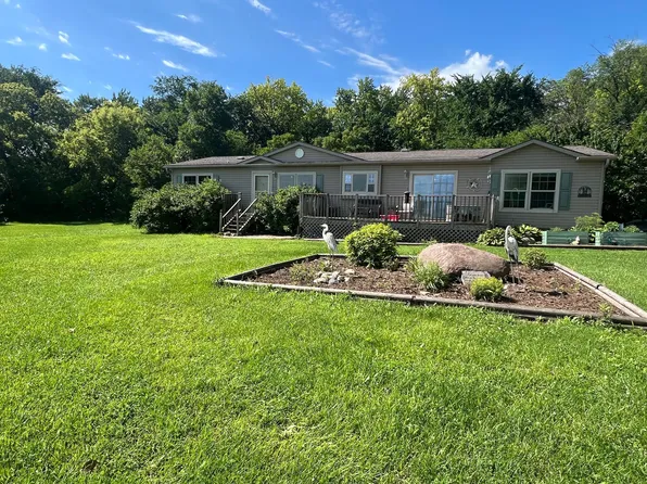 26176 County Road 11, Renville, MN 56284