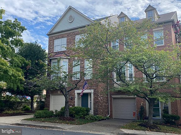 2nd image of 15 Arell Ct