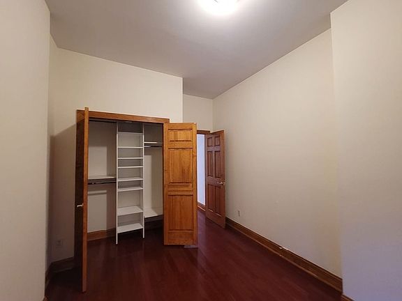 5th image of 223 W 16th St APT 1A