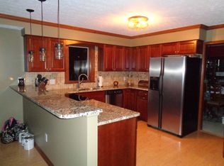 28605 Osborn Rd, Bay Village, OH 44140