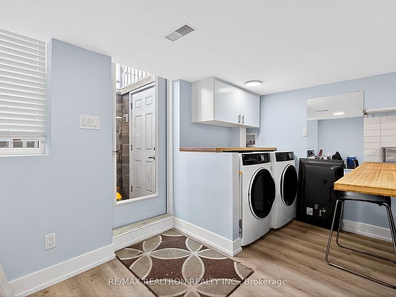 5th image of 92 Donlands Ave #Basement