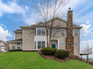 104 Indigo Rd, Hackettstown, NJ 07840