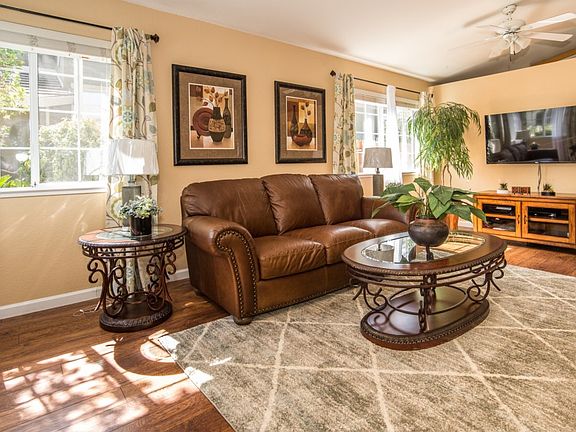 4th image of 848 Laugenour Ct