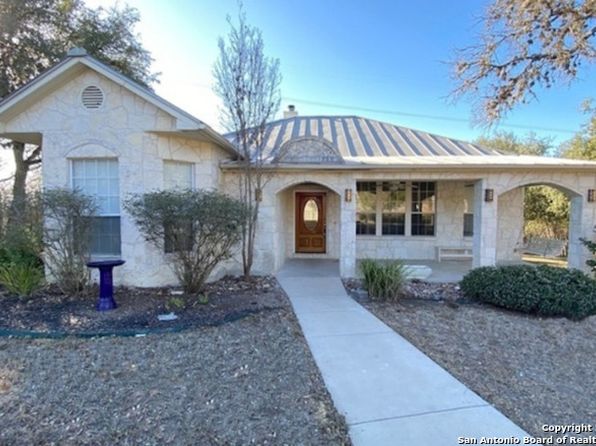 3403 Dove Park Ln