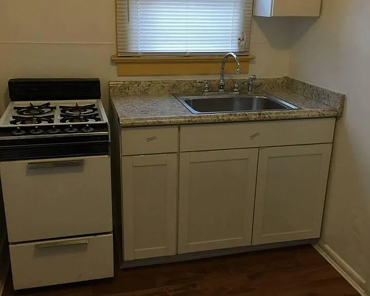 21 N Chestnut St #A — Photo 3