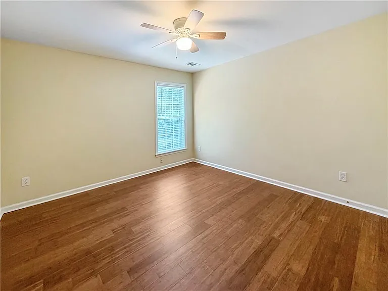 2380 Fairlie Dr — Photo 21